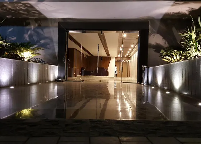Sheraton Ocean 704 - Private Apartments